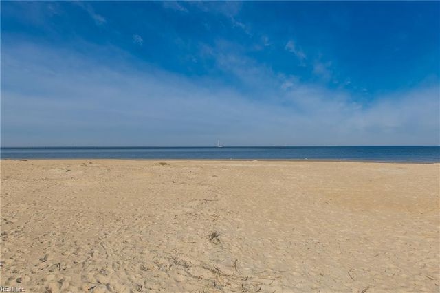 2249 Estuary CT, Virginia Beach, VA 23451