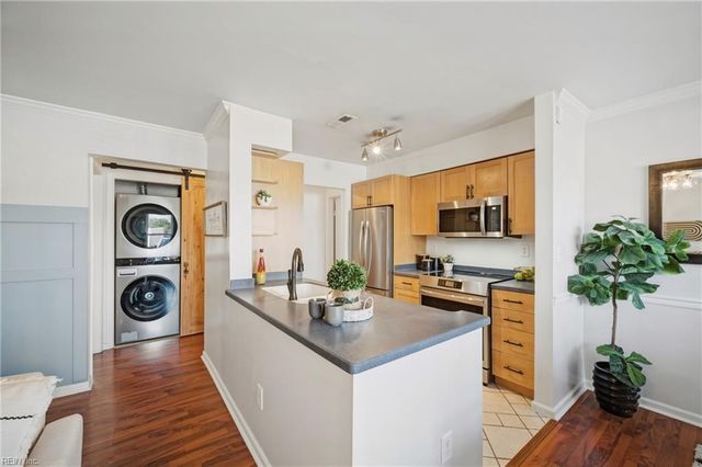 2249 Estuary CT, Virginia Beach, VA 23451