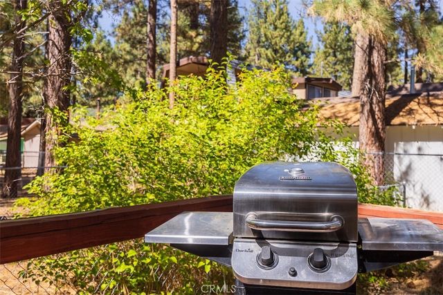 803 Robinhood Boulevard, Big Bear City, CA 92314