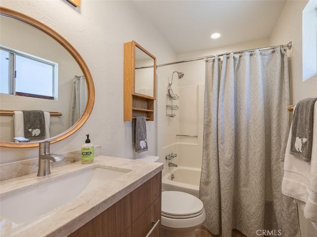 803 Robinhood Boulevard, Big Bear City, CA 92314