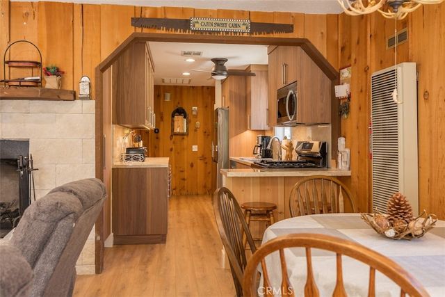 803 Robinhood Boulevard, Big Bear City, CA 92314