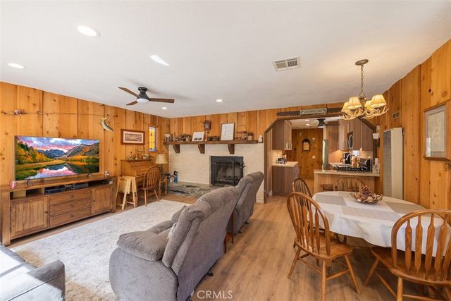 803 Robinhood Boulevard, Big Bear City, CA 92314