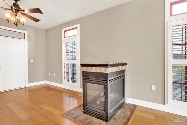 105 S Florida Blanca St, Pensacola, FL 32502