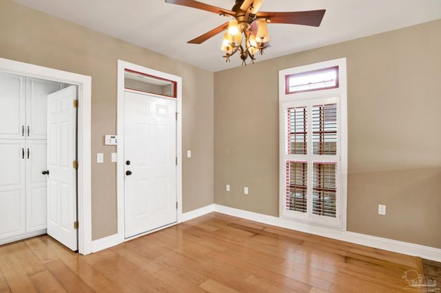 105 S Florida Blanca St, Pensacola, FL 32502