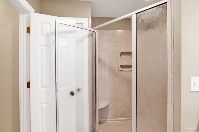 105 S Florida Blanca St, Pensacola, FL 32502