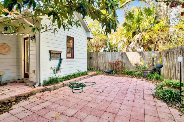 105 S Florida Blanca St, Pensacola, FL 32502