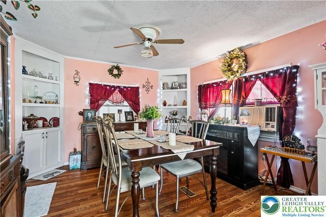1 Woodsdale Court, Moore Twp, PA 18014