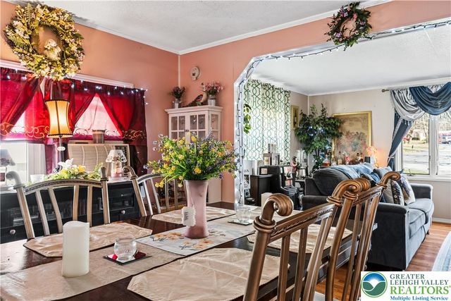 1 Woodsdale Court, Moore Twp, PA 18014