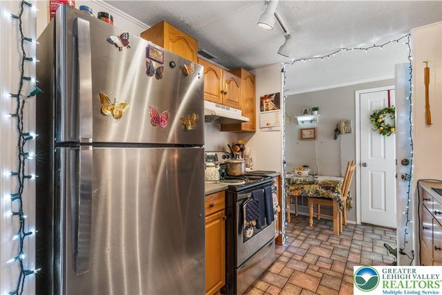 1 Woodsdale Court, Moore Twp, PA 18014