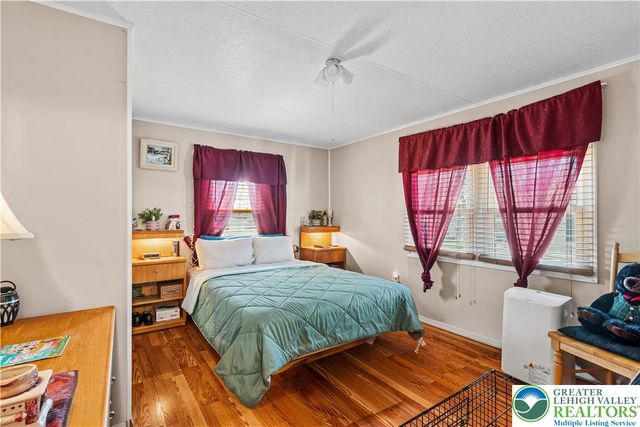 1 Woodsdale Court, Moore Twp, PA 18014