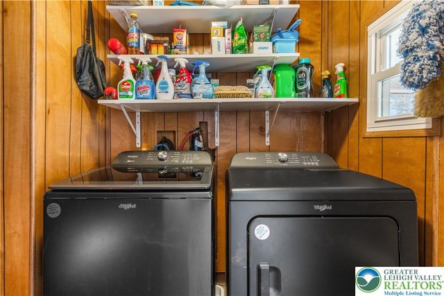 1 Woodsdale Court, Moore Twp, PA 18014