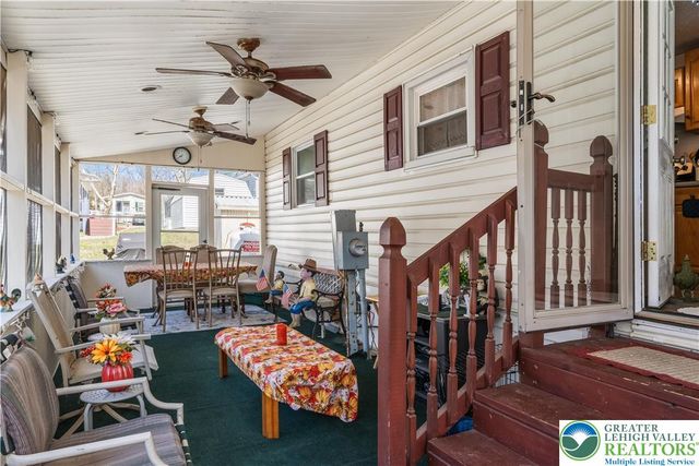 1 Woodsdale Court, Moore Twp, PA 18014