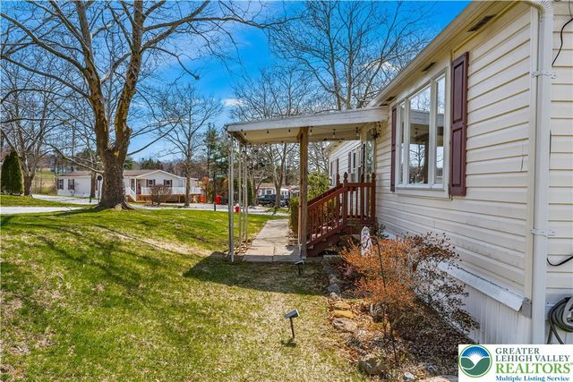 1 Woodsdale Court, Moore Twp, PA 18014