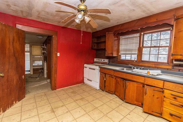 4850 PLEASANT SITE RD, Selmer, TN 38375