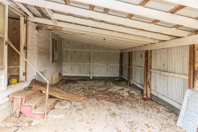 4850 PLEASANT SITE RD, Selmer, TN 38375