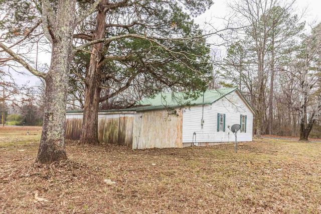 4850 PLEASANT SITE RD, Selmer, TN 38375