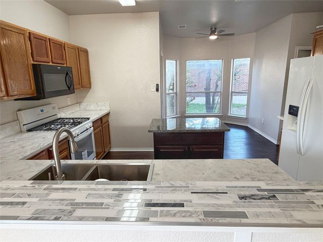 1114 Black Locust DR, Pflugerville, TX 78660