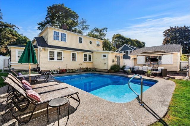 4 George, Andover, MA 01810