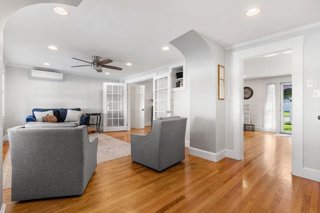 4 George, Andover, MA 01810