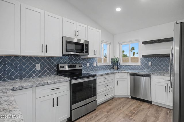 2129 LEISURE WORLD --, Mesa, AZ 85206