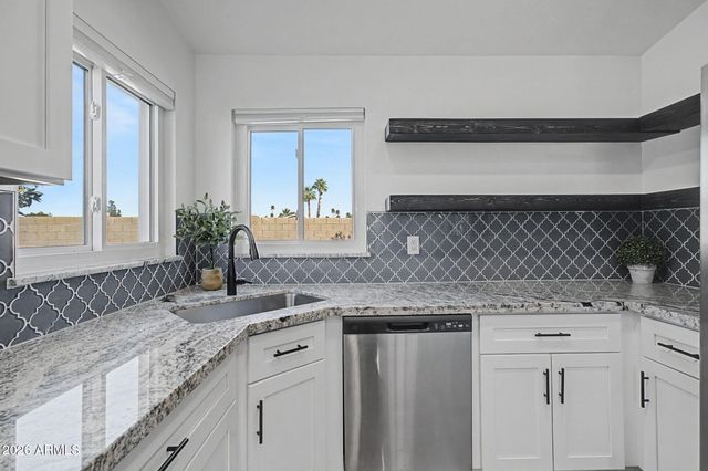 2129 LEISURE WORLD --, Mesa, AZ 85206