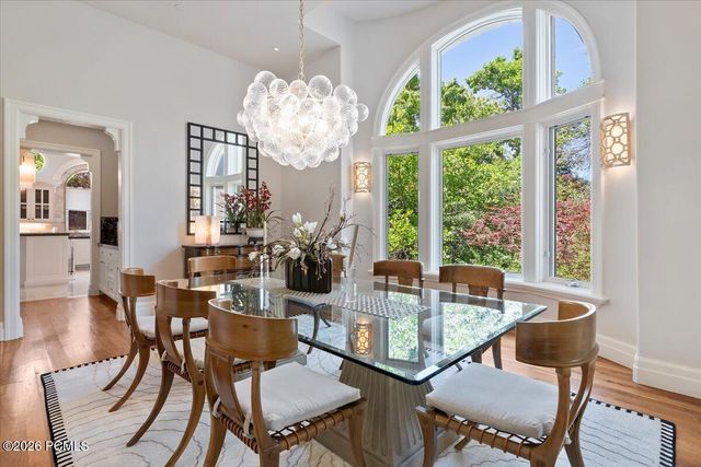 6274 S Oles Lane, Holladay, UT 84121