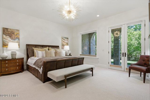 6274 S Oles Lane, Holladay, UT 84121