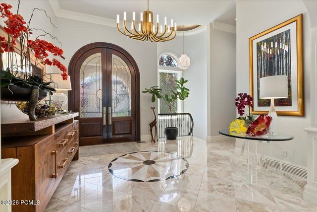 6274 S Oles Lane, Holladay, UT 84121