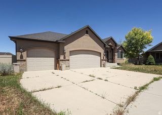 5743 S MIRADOR CT, Salt Lake City, UT 84118