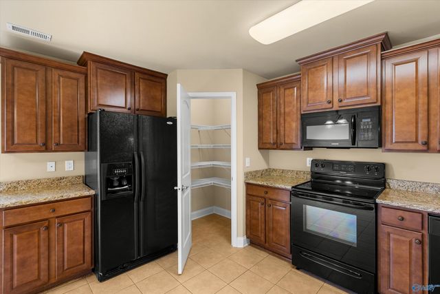7601 Addison Drive, Huntsville, AL 35806