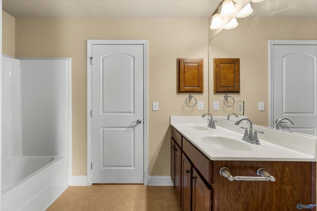 7601 Addison Drive, Huntsville, AL 35806