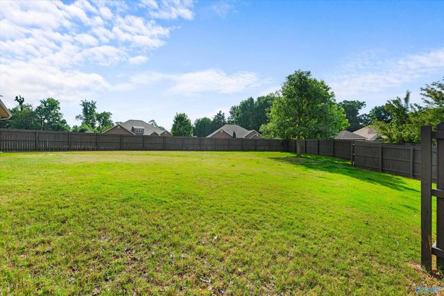 7601 Addison Drive, Huntsville, AL 35806
