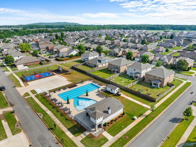 7601 Addison Drive, Huntsville, AL 35806