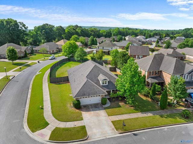 7601 Addison Drive, Huntsville, AL 35806