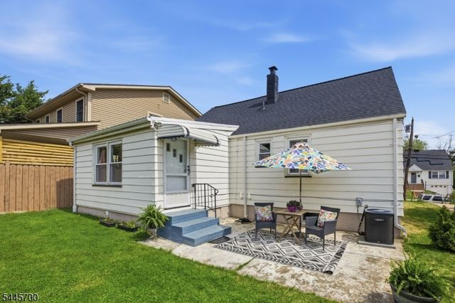 128 Livingston Rd, Linden City, NJ 07036
