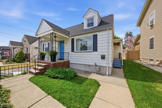 128 Livingston Rd, Linden City, NJ 07036