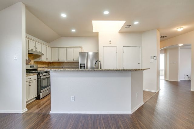 9812 Maryville Lane, Fort Worth, TX 76108