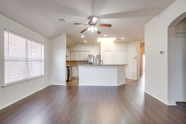 9812 Maryville Lane, Fort Worth, TX 76108