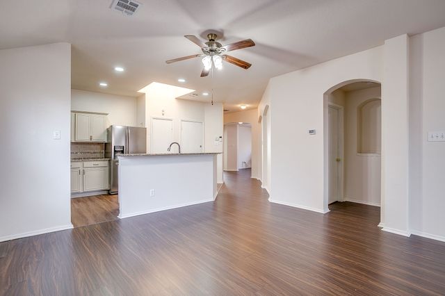 9812 Maryville Lane, Fort Worth, TX 76108