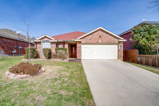 9812 Maryville Lane, Fort Worth, TX 76108