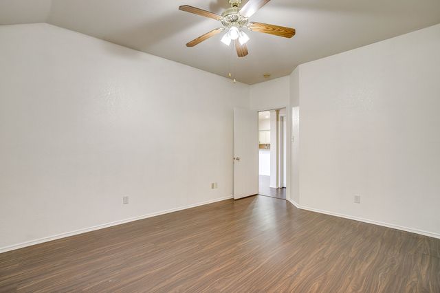 9812 Maryville Lane, Fort Worth, TX 76108