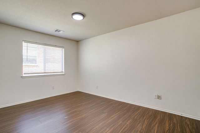 9812 Maryville Lane, Fort Worth, TX 76108