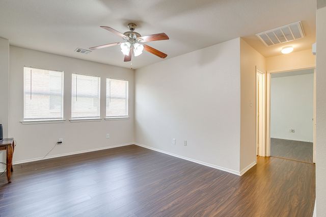 9812 Maryville Lane, Fort Worth, TX 76108