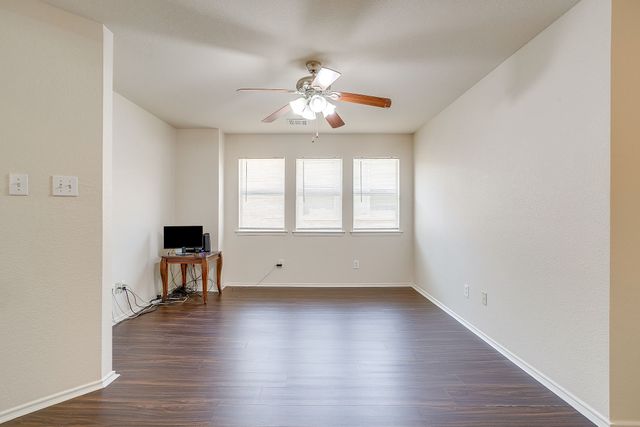 9812 Maryville Lane, Fort Worth, TX 76108