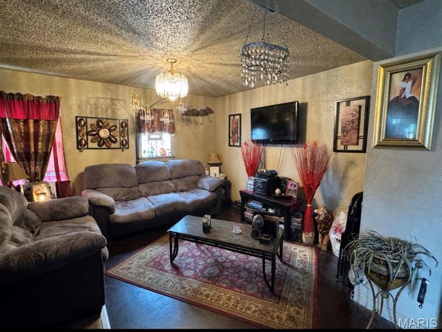 7050 W Florissant Avenue, St Louis, MO 63136