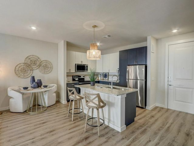 1800 Central Pine Street 4217, Montgomery, TX 77316