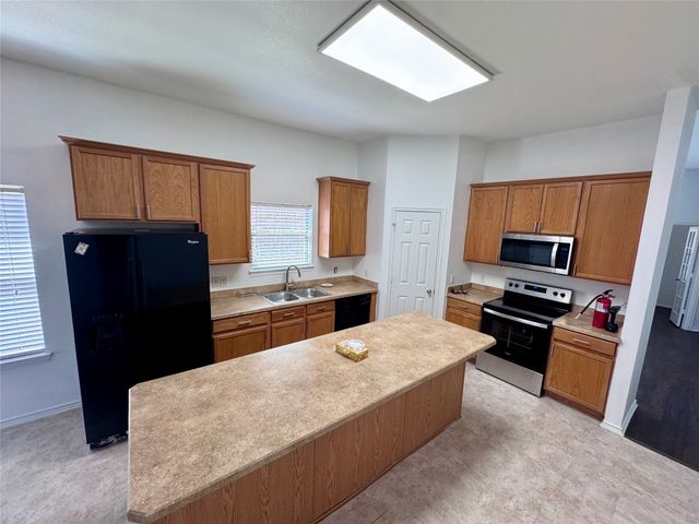 1613 Castle Creek Drive, Little Elm, TX 75068
