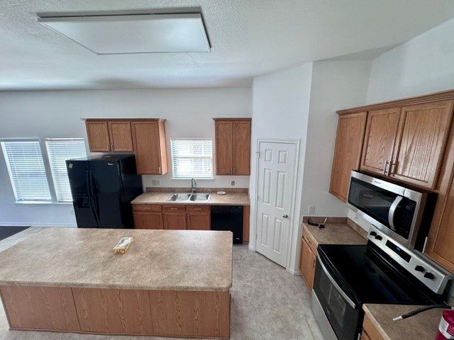 1613 Castle Creek Drive, Little Elm, TX 75068
