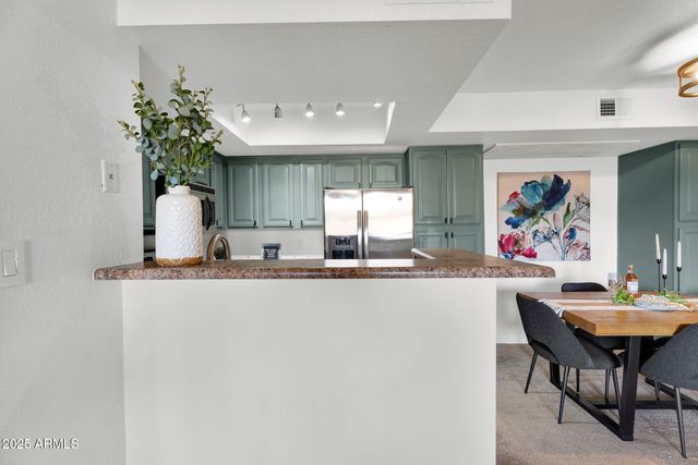 3601 W TIERRA BUENA Lane 241, Phoenix, AZ 85053