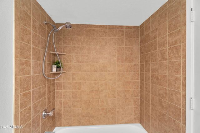 3601 W TIERRA BUENA Lane 241, Phoenix, AZ 85053